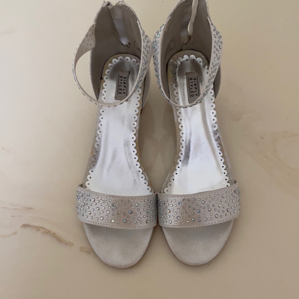 Simply Styled Dress Sandals.